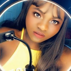 Meet your Posher, Leanne cathrina